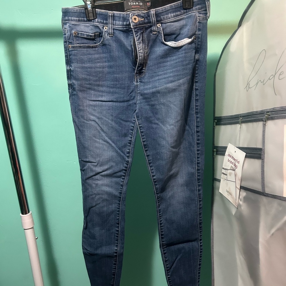 Torrid sky high skinny jeans size 12 regular